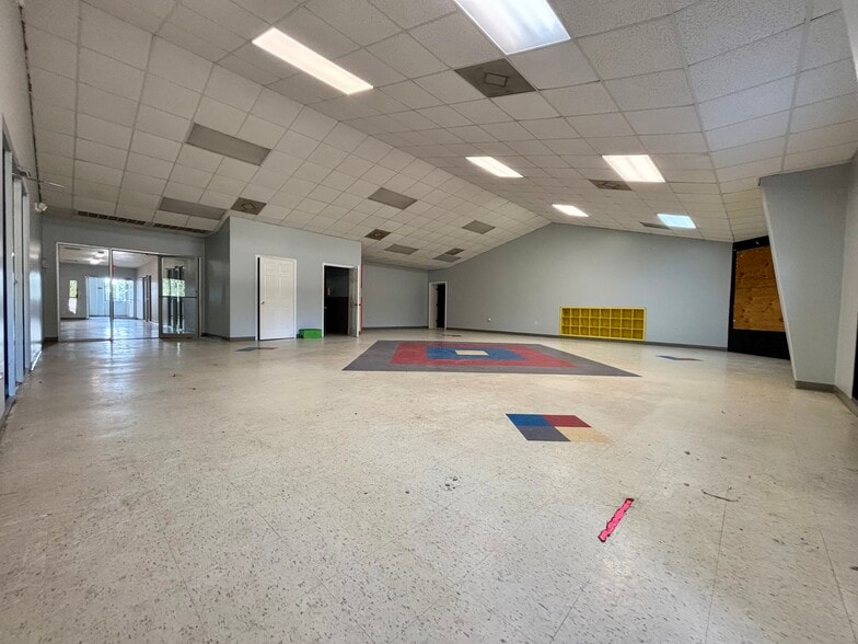 More Photos Of 1141 Brazosport Blvd N, Richwood Daycare Center For Lease