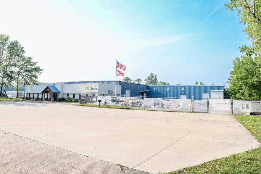 More Photos Of 100 Jeanette Barrett Industrial Blvd, Wetumpka Distribution For Lease