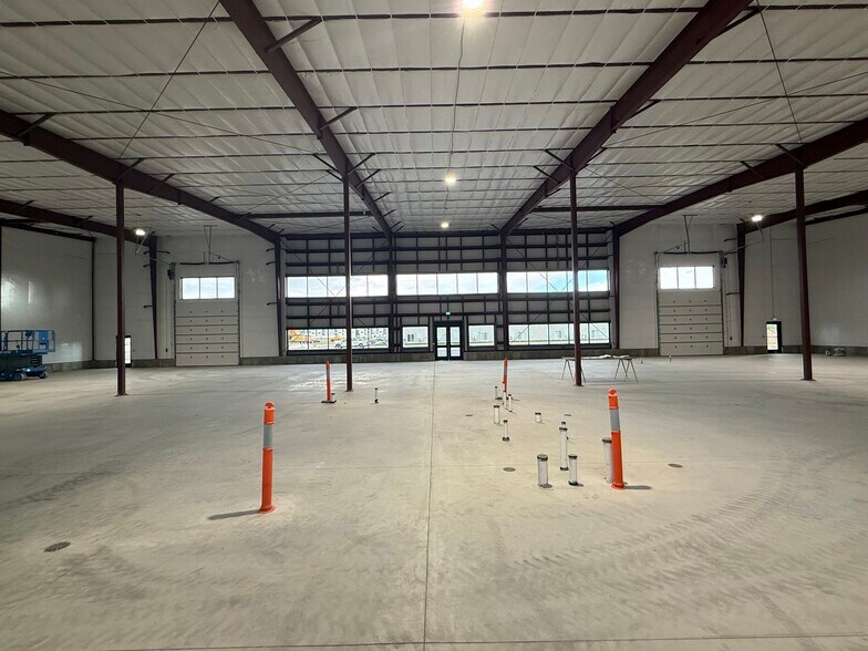 More Photos Of 1750 1700 S, West Haven Industrial For Lease