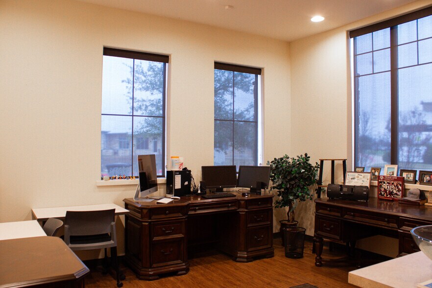 More Photos Of 4508 Mills Park Cir, College Station Medical For Lease