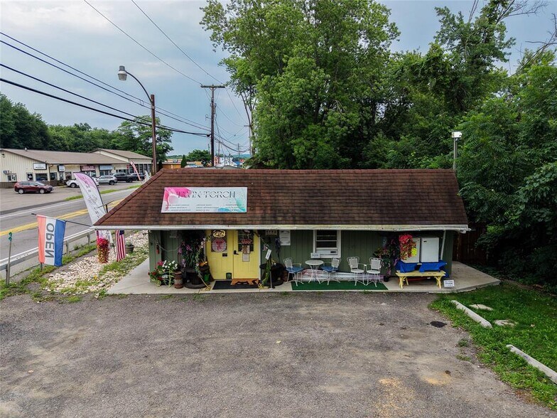 More Photos Of 690 State Route 17C, Owego General Retail For Sale