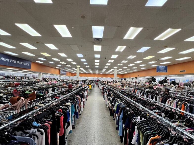 More Photos Of 1218-1240 Shaver St, Pasadena Unknown For Lease