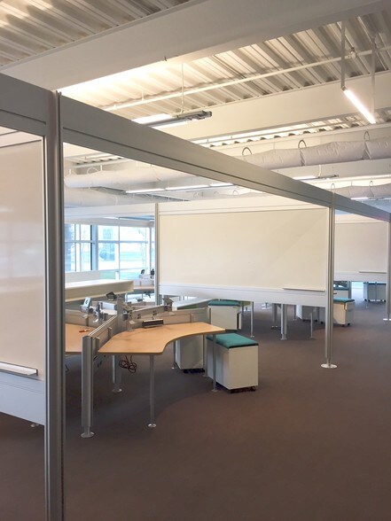 More Photos Of 2 Commerce Dr, South Brunswick Office For Lease