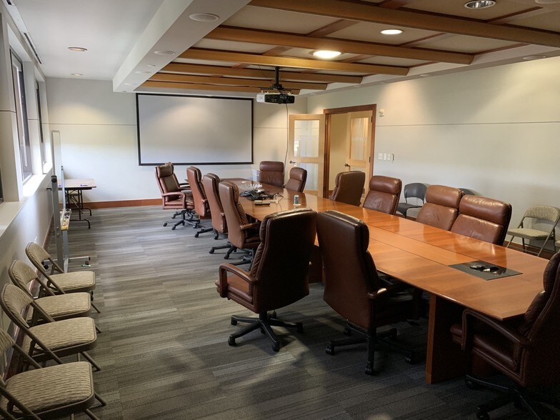 More Photos Of 3305 Steck Ave, Austin Loft Creative Space For Lease