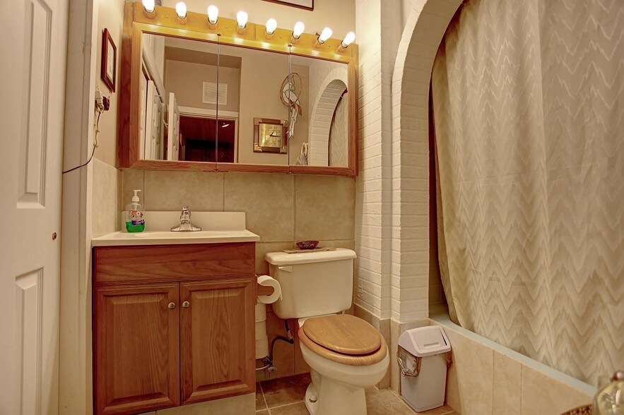 More Photos Of 80 W State St, Springboro Hospitality For Sale