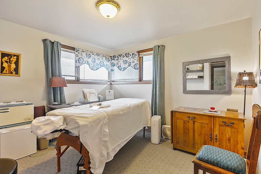 More Photos Of 101 N Evergreen Rd, Spokane Office For Lease