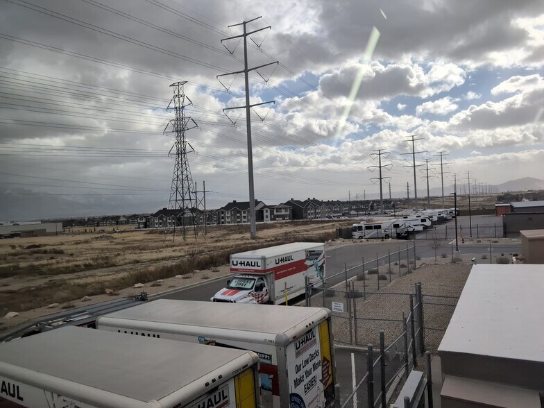 More Photos Of 5879 W 7800 S, West Jordan Office For Lease