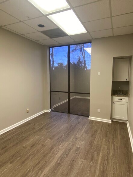 More Photos Of 5001 Highway 190 East Service Rd, Covington Office For Sale