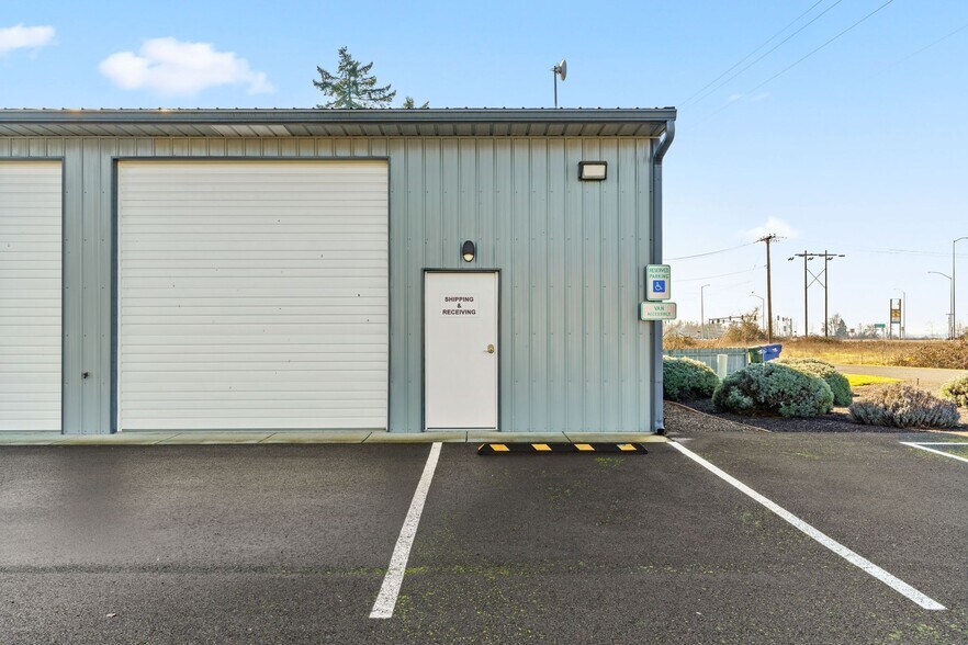 More Photos Of 93303 Prairie Rd, Junction City Industrial For Sale
