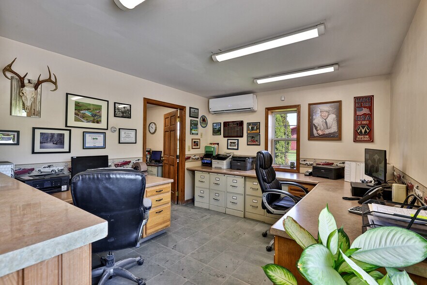 More Photos Of 1075 VT 30 N, Poultney Industrial For Sale