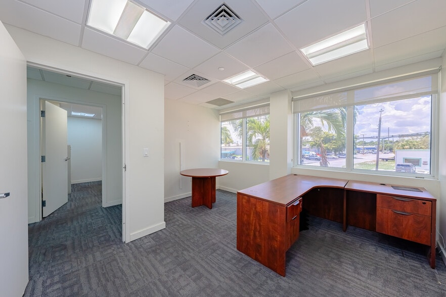 More Photos Of 3000 SW 2nd Ave, Fort Lauderdale Warehouse For Sale