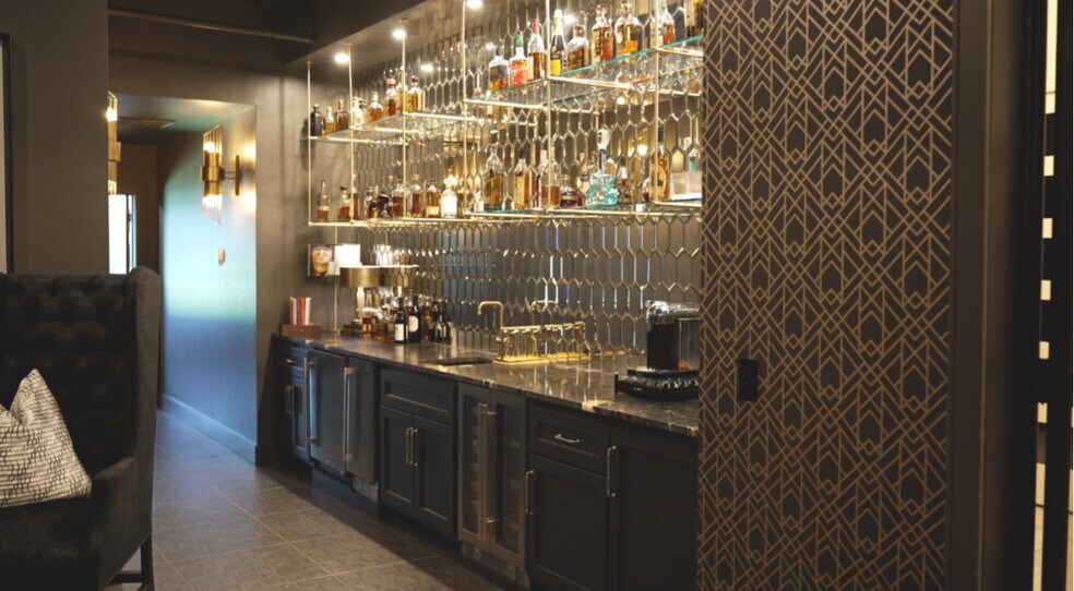 More Photos Of 617 S Air Depot Blvd, Midwest City Restaurant For Sale