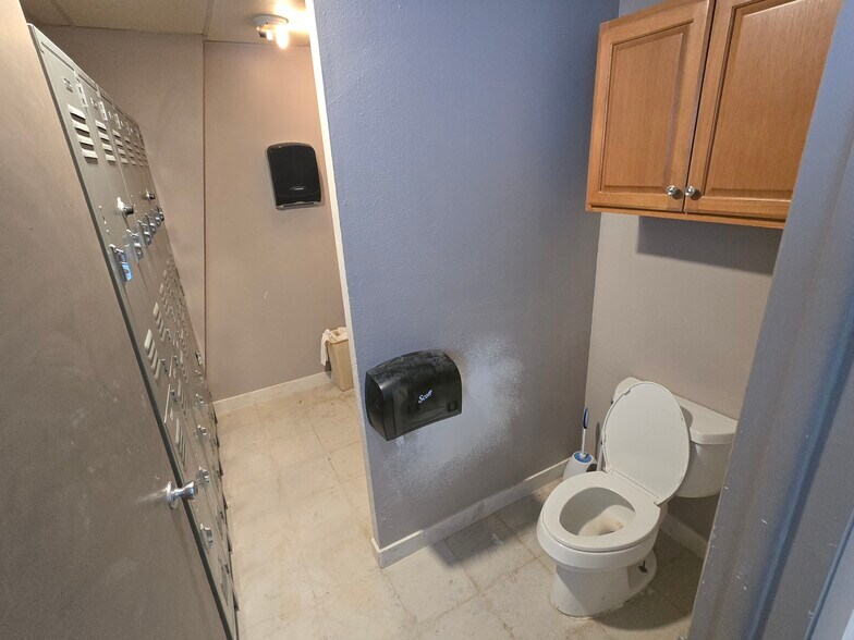 More Photos Of 105 Talamine Ct, Colorado Springs Warehouse For Sale