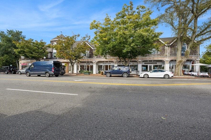 More Photos Of 66 Newtown Ln, East Hampton Storefront Retail Office For Lease