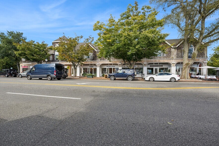 More Photos Of 66 Newtown Ln, East Hampton Storefront Retail Office For Lease