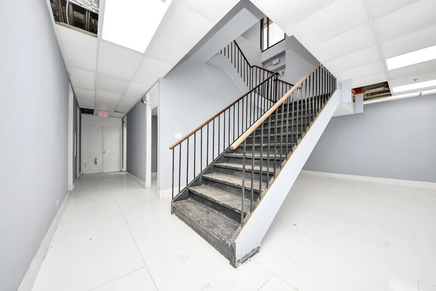 More Photos Of 1100 Jackson St, Richmond Freestanding For Sale