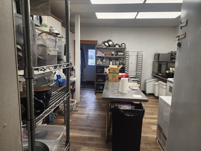More Photos Of 433 Main St, Frankfort General Retail For Sale