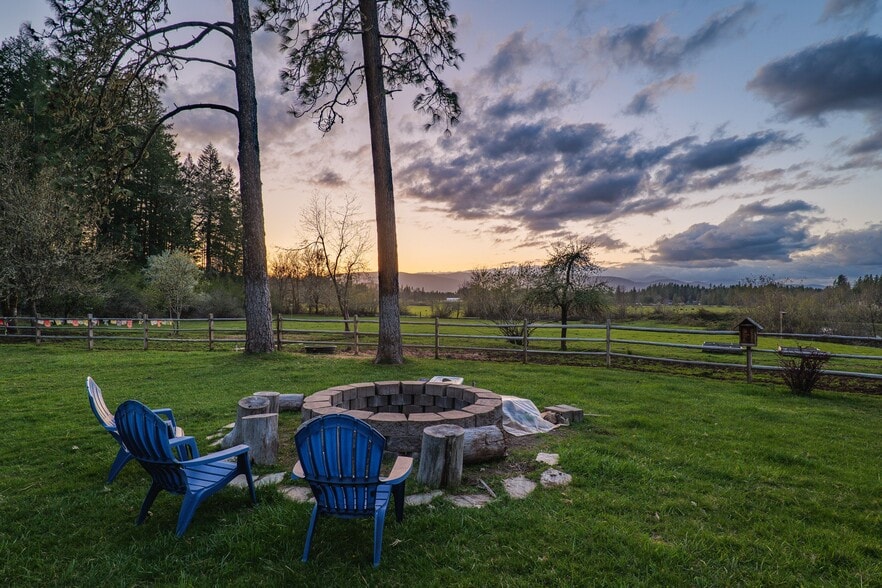 More Photos Of 3305 Dick George Rd, Cave Junction Hospitality For Sale