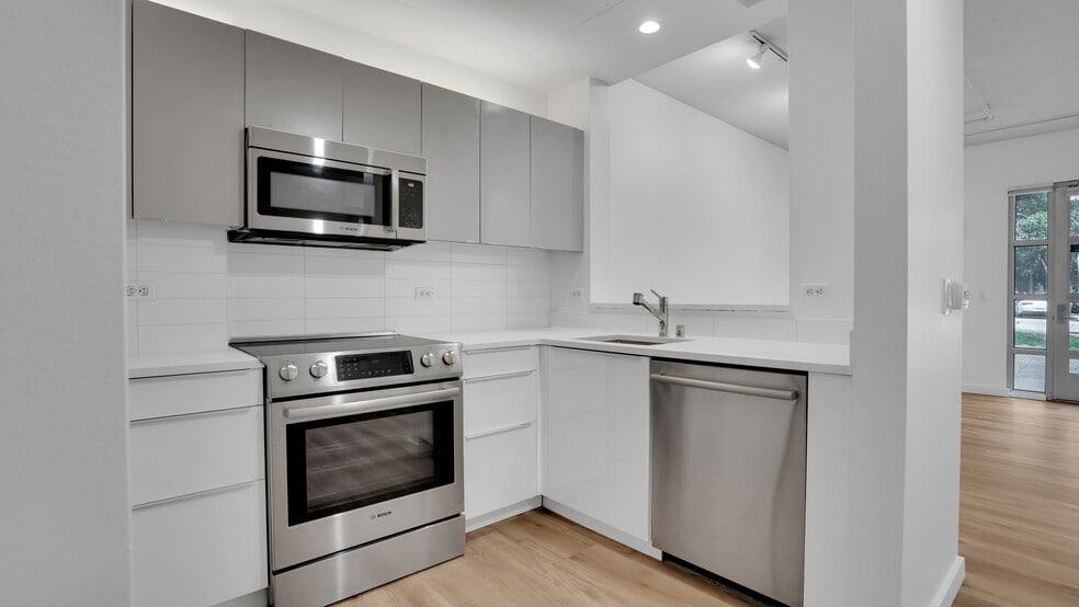 More Photos Of 301 Bryant St, San Francisco Apartments For Sale
