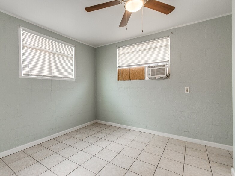 More Photos Of 506 SW 24th St, Oklahoma City Apartments For Sale
