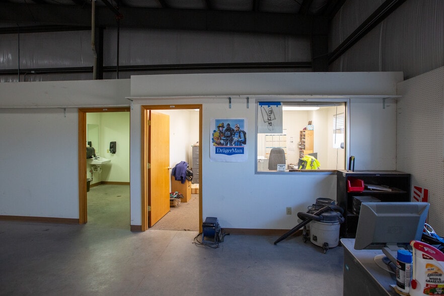 More Photos Of 8989 Roller Coaster Rd, Missoula Warehouse For Sale