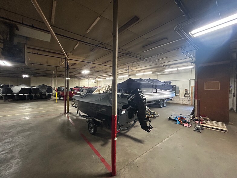 More Photos Of 414 La Crosse St, Mauston Warehouse For Lease