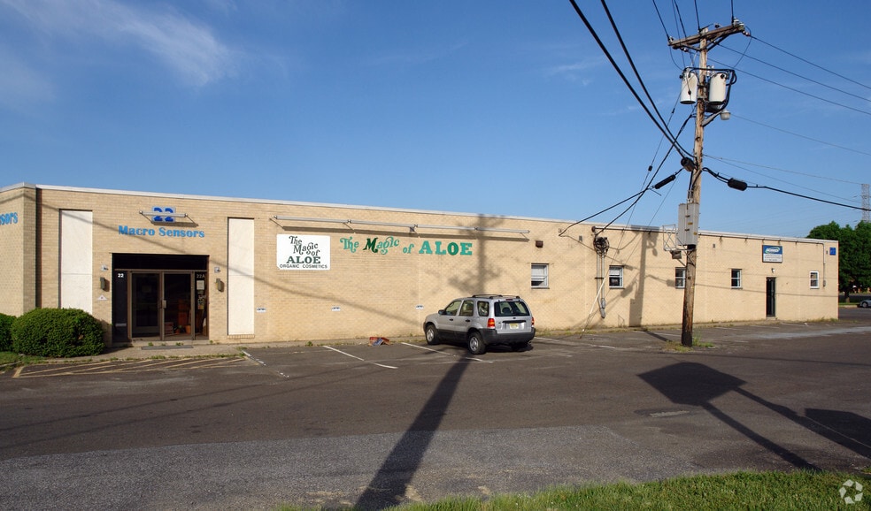 More Photos Of 7300 N Crescent Blvd, Pennsauken Unknown For Lease