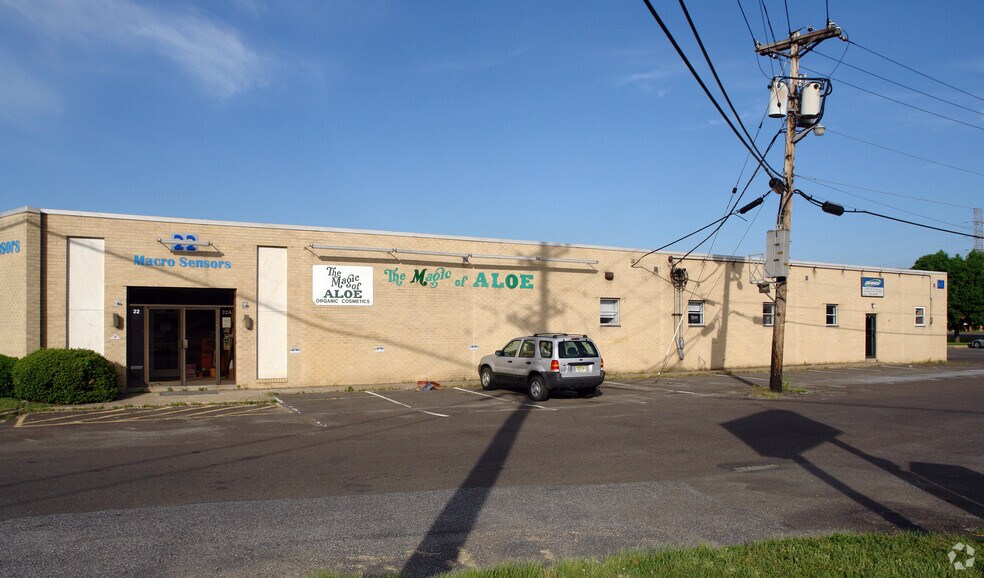 More Photos Of 7300 N Crescent Blvd, Pennsauken Unknown For Lease