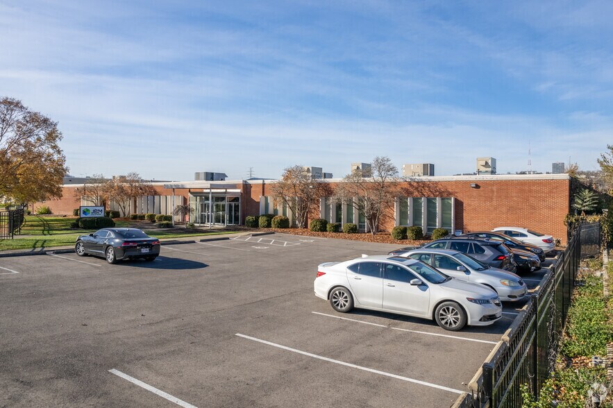 Primary Photo Of 925 Freeman Ave, Cincinnati Warehouse For Lease