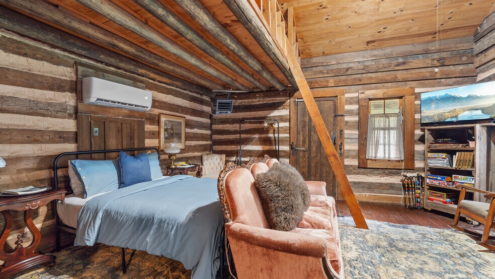 More Photos Of 1010 Conway St, Washington Specialty For Sale