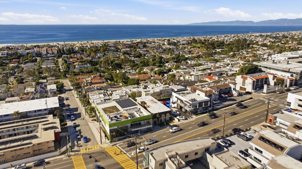 More Photos Of 2121 Pacific Coast Hwy, Hermosa Beach Apartments For Sale