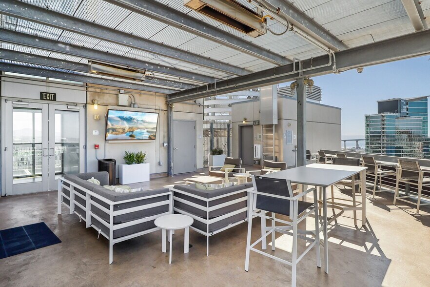 More Photos Of 302-390 11th Ave, San Diego Apartments For Sale