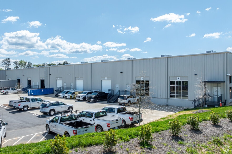 More Photos Of 10420-10440 John Price Rd, Charlotte Light Manufacturing For Sale