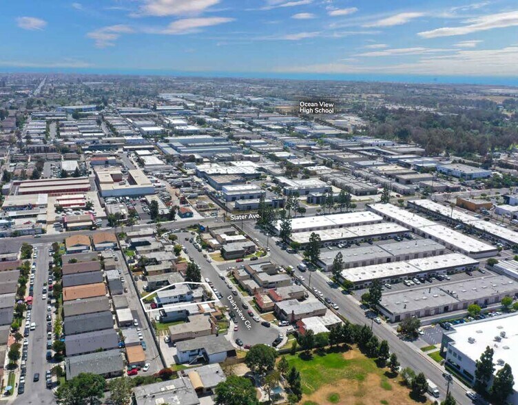 More Photos Of 17412 Dairyview Cir, Huntington Beach Apartments For Sale