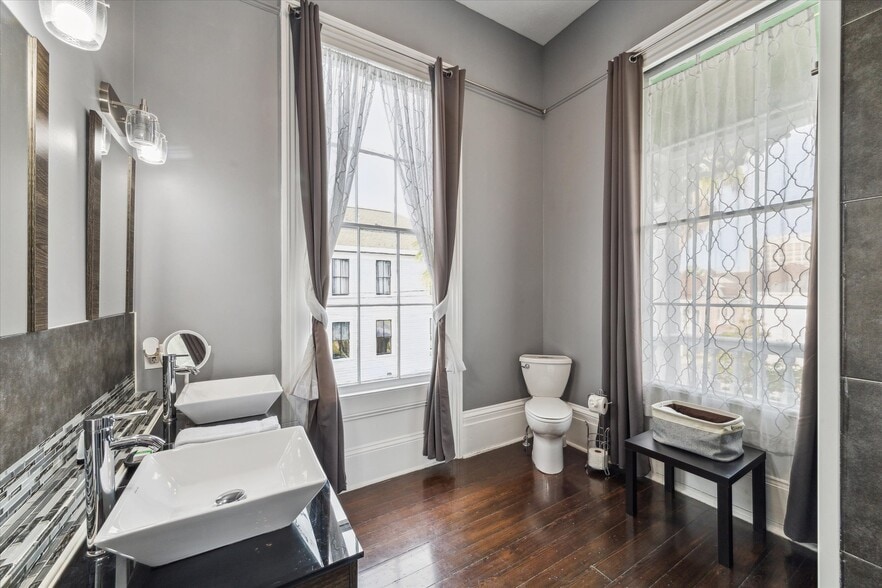 More Photos Of 1502 Market St, Galveston Hospitality For Sale