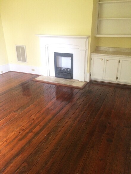 More Photos Of 1112 Price Ave, Columbia Office For Sale