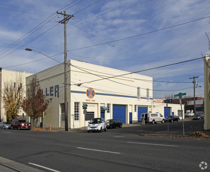 Primary Photo Of 407 SE Pine St, Portland Warehouse For Sale