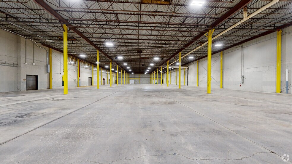 More Photos Of 901 Wayne St, Niles Warehouse For Lease
