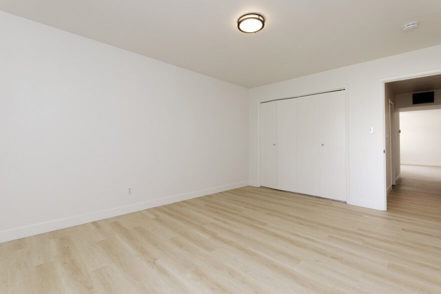 More Photos Of 407 Vernon St, Oakland Apartments For Sale