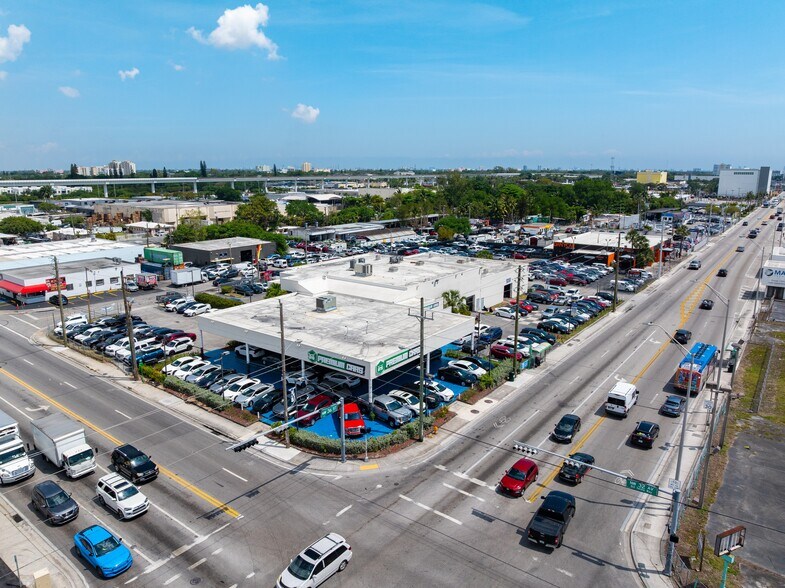 More Photos Of 3199 NW 36th St, Miami Auto Dealership For Lease