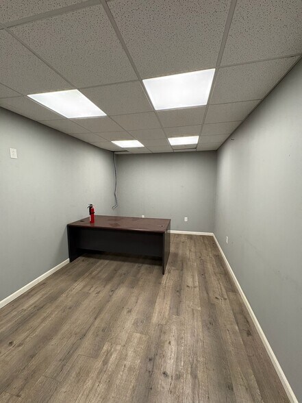 More Photos Of 33 N Brookside Ave, Endicott Warehouse For Sale