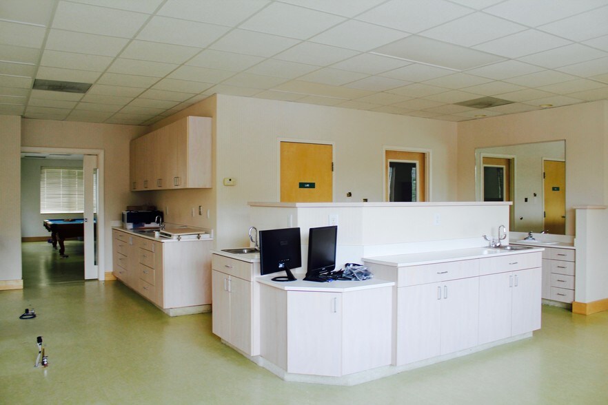 More Photos Of 200 Timberhill Pl, Chapel Hill Medical For Sale