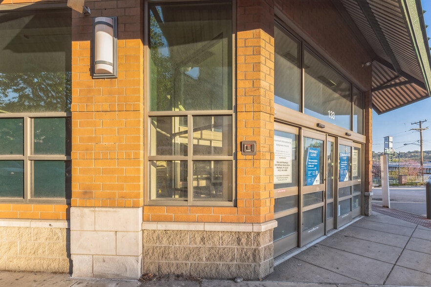 More Photos Of 133 W 8th Ave, Homestead Drugstore For Lease