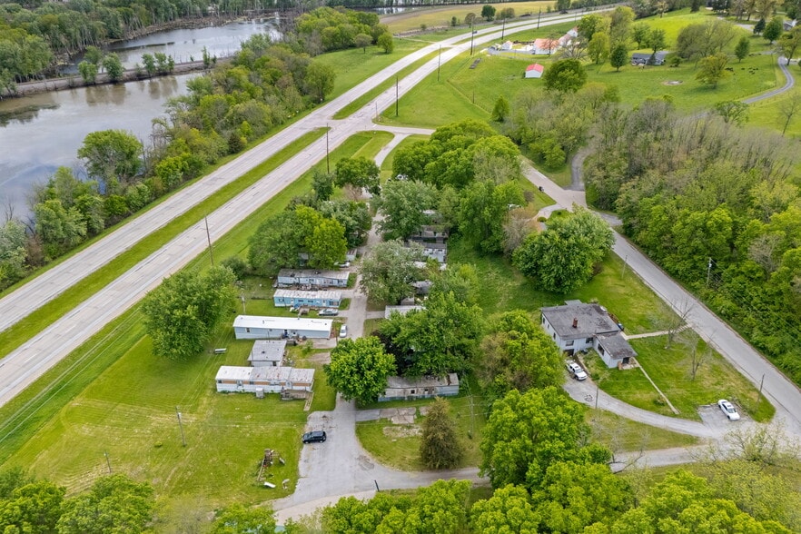 More Photos Of 4105 Nobis Dr, Davenport Manufactured Housing Mobile Home Park For Sale