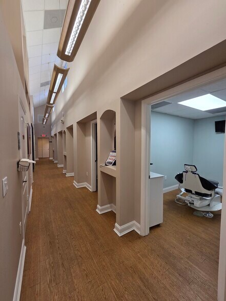 More Photos Of 6427 Lake Worth Rd, Greenacres Medical For Lease