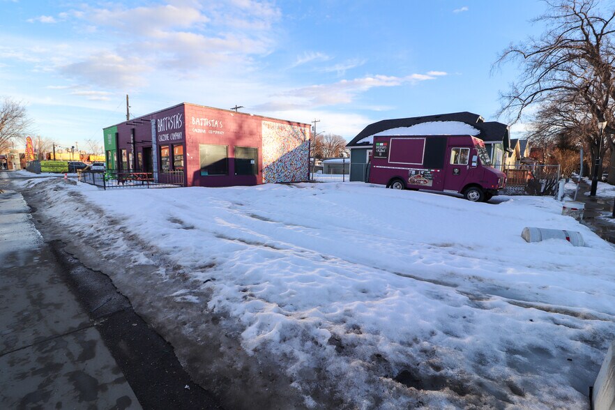 More Photos Of 11745 84th St NW, Edmonton Restaurant For Sale