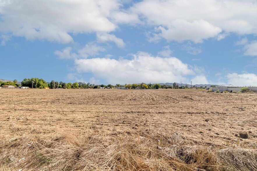 More Photos Of Lakeview Ave @ Ramona Expressway, Nuevo Land For Sale