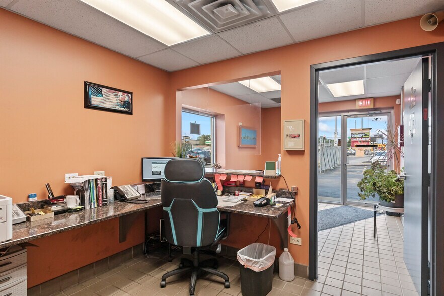 More Photos Of 332 E 159th St, Harvey Auto Repair For Sale