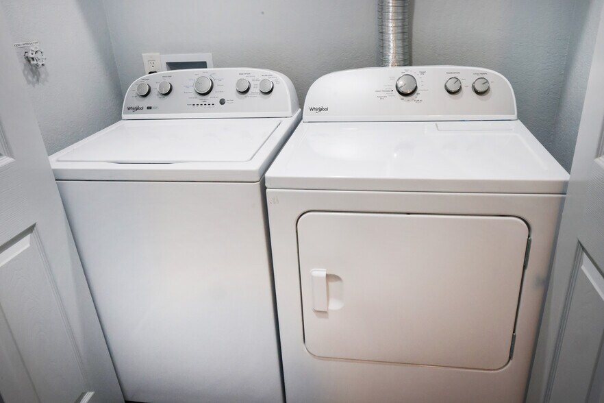 More Photos Of 820 32nd St, Bellingham Apartments For Sale