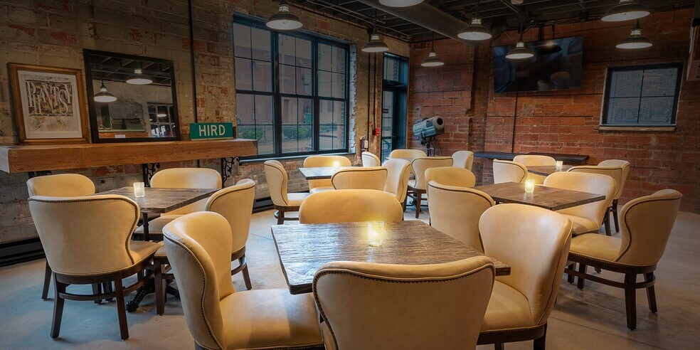 More Photos Of 1384 Hird Ave, Lakewood Restaurant For Sale